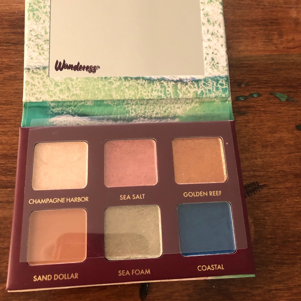 Wanderess Seascape Eyeshadow Palette